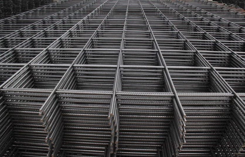 Welded Wire Mesh Thickness 4mm, Overall Size 2x5 meter, Mesh Width 15x15cm